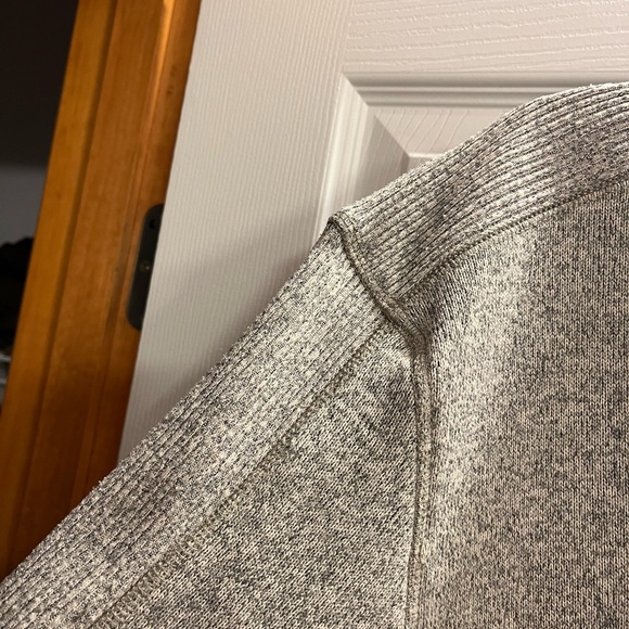 Van Heusen long sleeve pullover - Picture 5 of 5